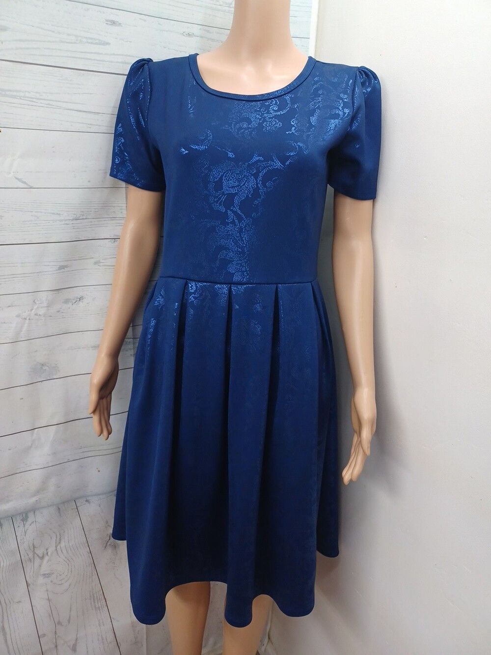 Lularoe Blue Metallic Silver Short Sleeve Dress M Fit & Flare Pleat Stretch